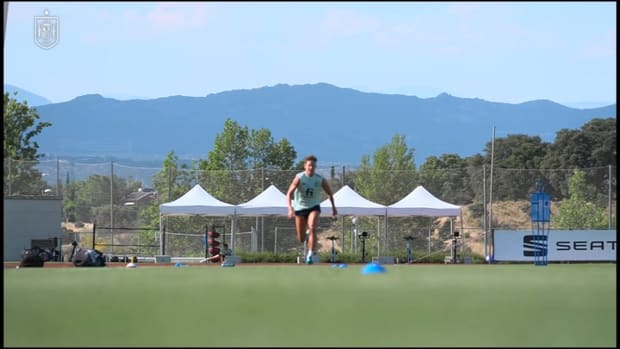  Marcos Llorente sprinting